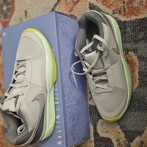 New Nike Ja 1 Men Ball Size 11....Top
